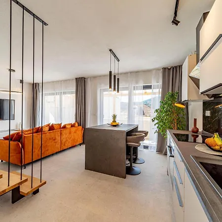 Vakantiehuis 2 Bedroom Amazing In Vela Luka
