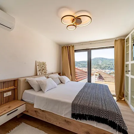 2 Bedroom Amazing In Vakantiehuis Vela Luka