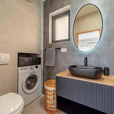 2 Bedroom Amazing In * וולה לוקה